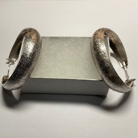 Vintage Sterling Silver Etched Design Hoop Earrings. 2 inch diameter - Picture 1 of 9